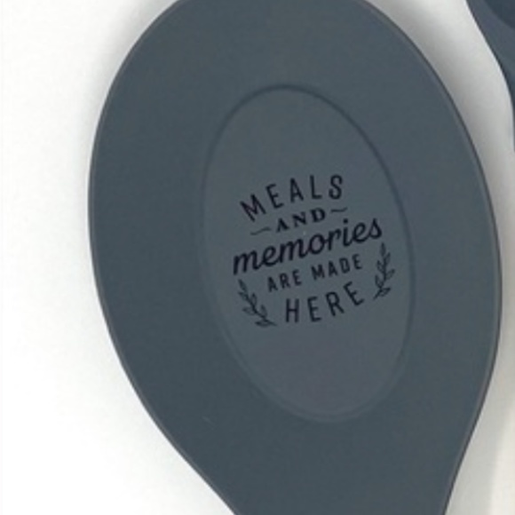 Crumbs Kitchen - Silicon Kitchen Utensils - Picture 3 of 5